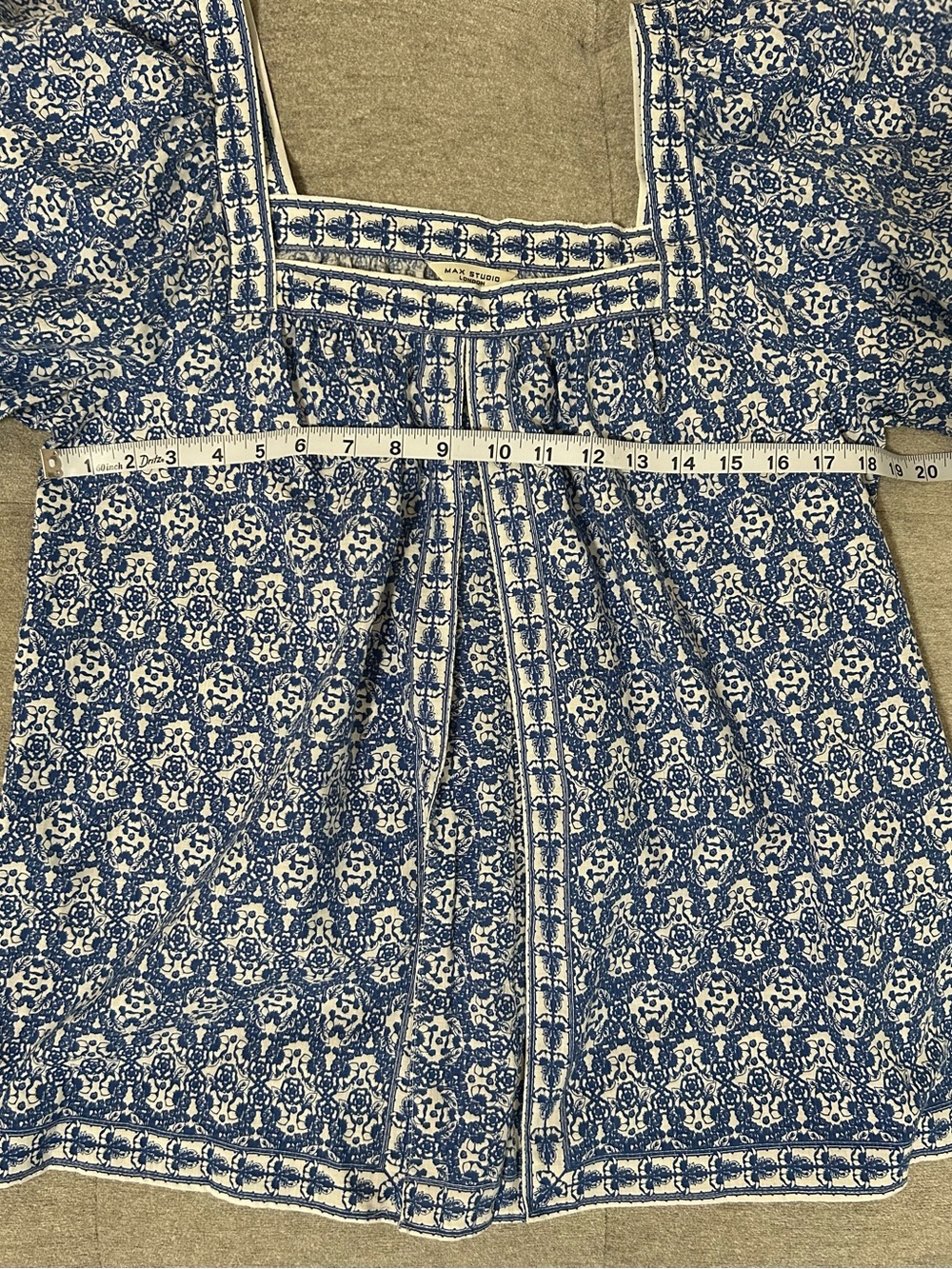 Max Studio Blue Floral Print Peasant Top - Picture 6 of 9
